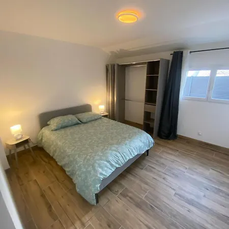 Maison *